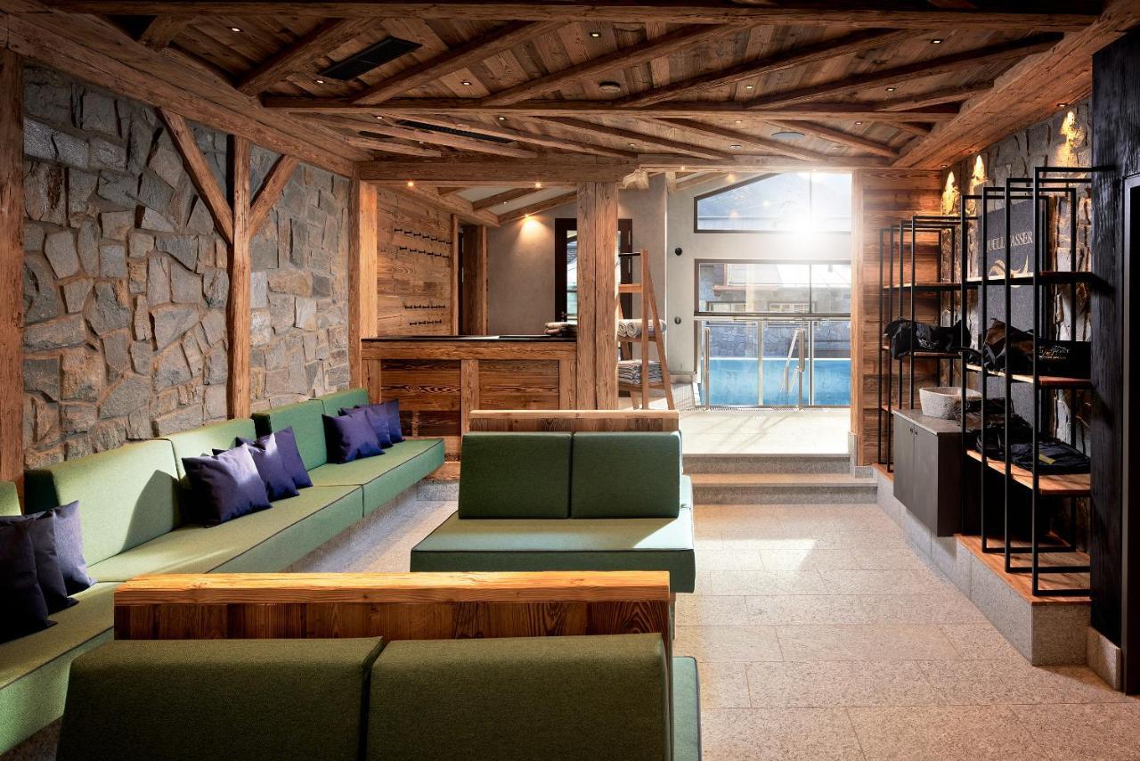 Hotel Neue Post Mayrhofen Bagian luar foto