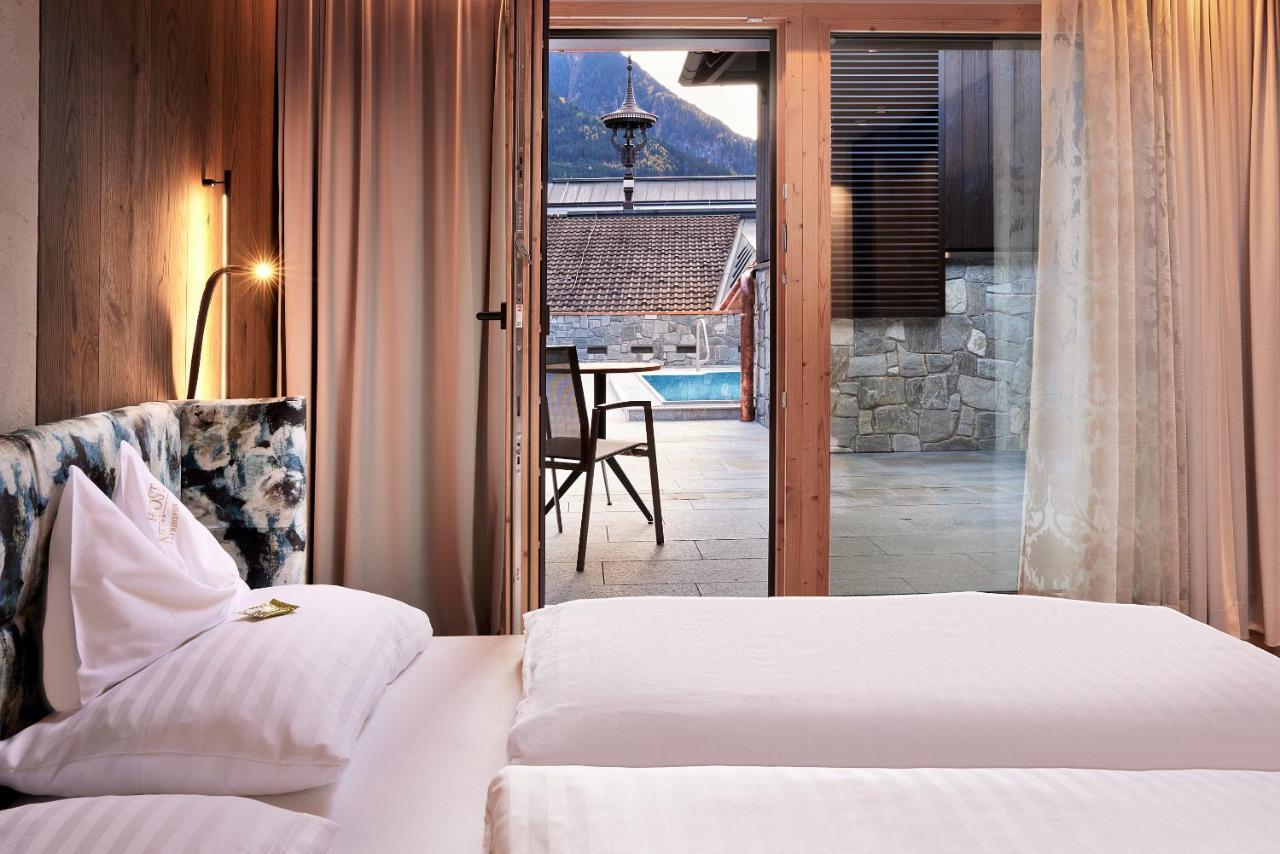 Hotel Neue Post Mayrhofen Bagian luar foto