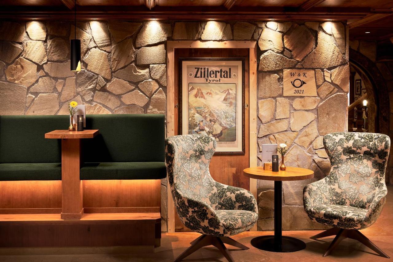 Hotel Neue Post Mayrhofen Bagian luar foto