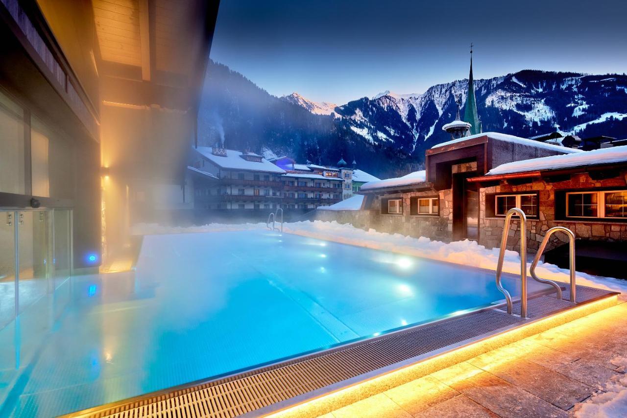 Hotel Neue Post Mayrhofen Bagian luar foto