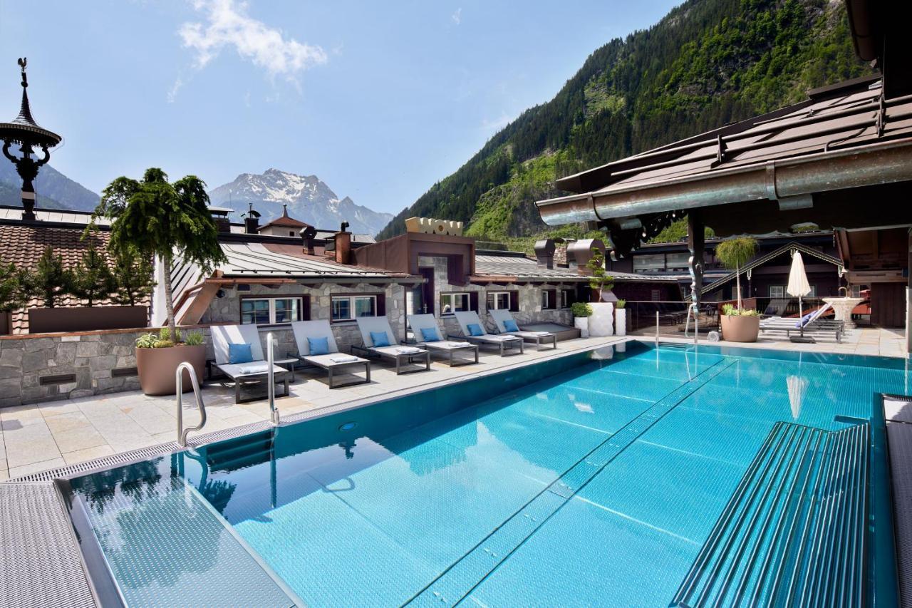 Hotel Neue Post Mayrhofen Bagian luar foto