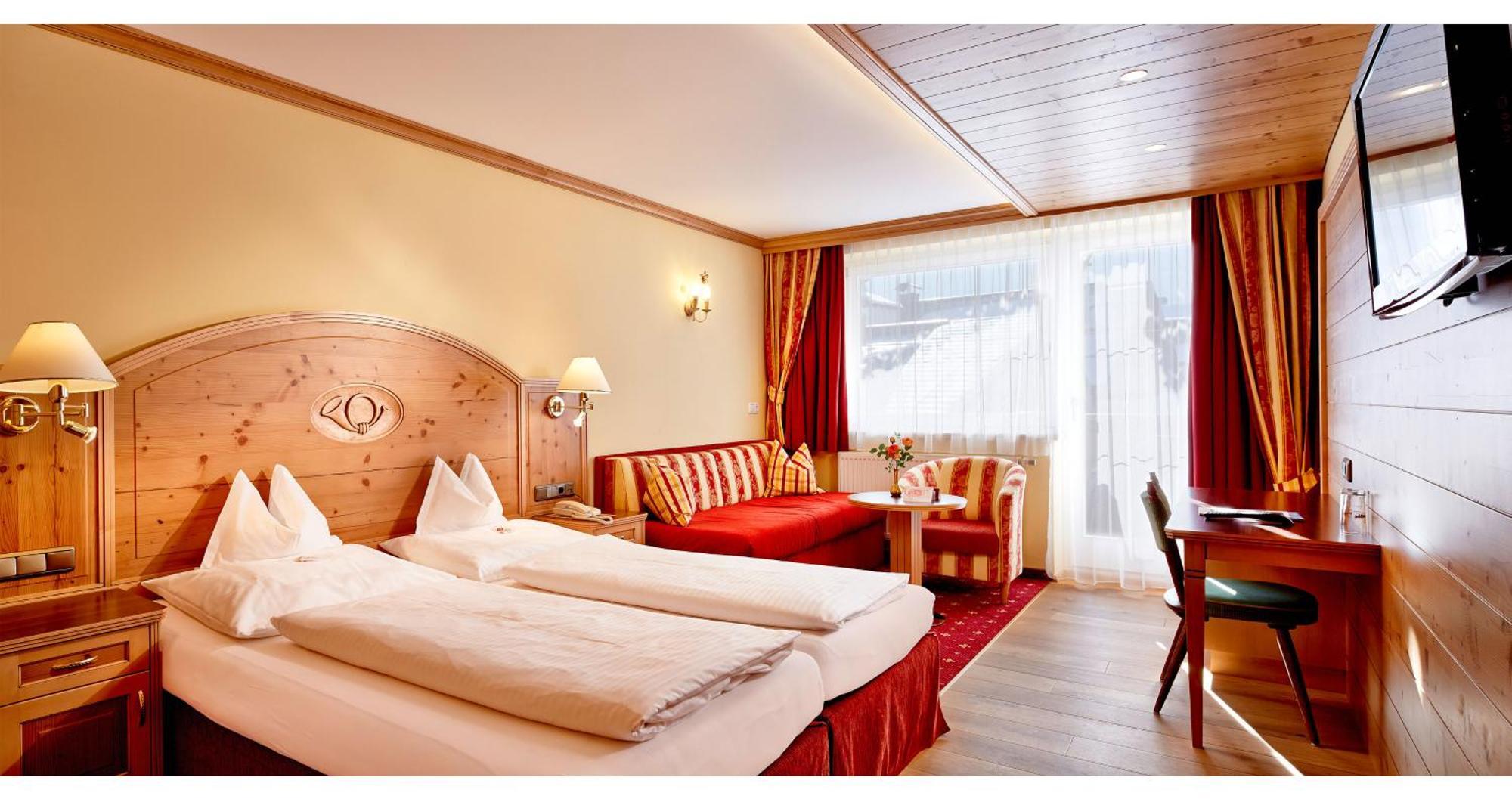 Hotel Neue Post Mayrhofen Bagian luar foto