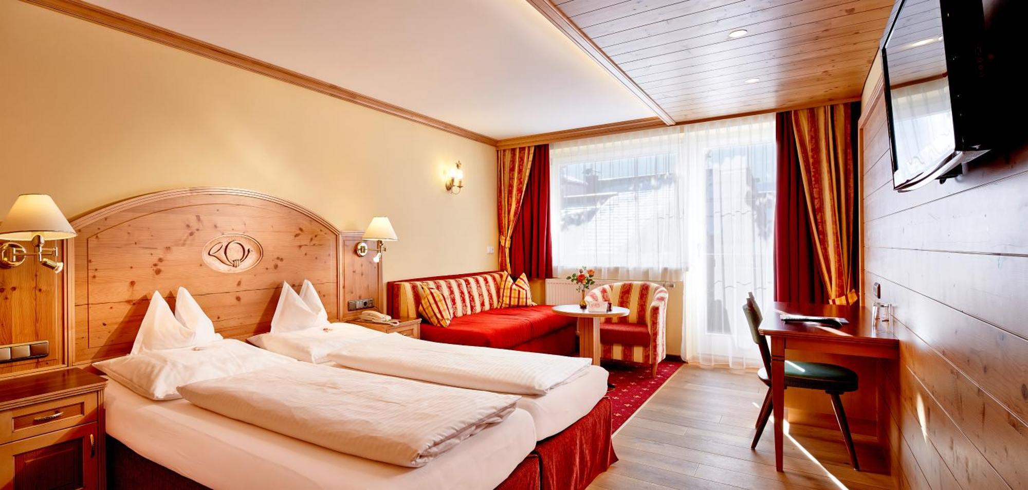 Hotel Neue Post Mayrhofen Bagian luar foto