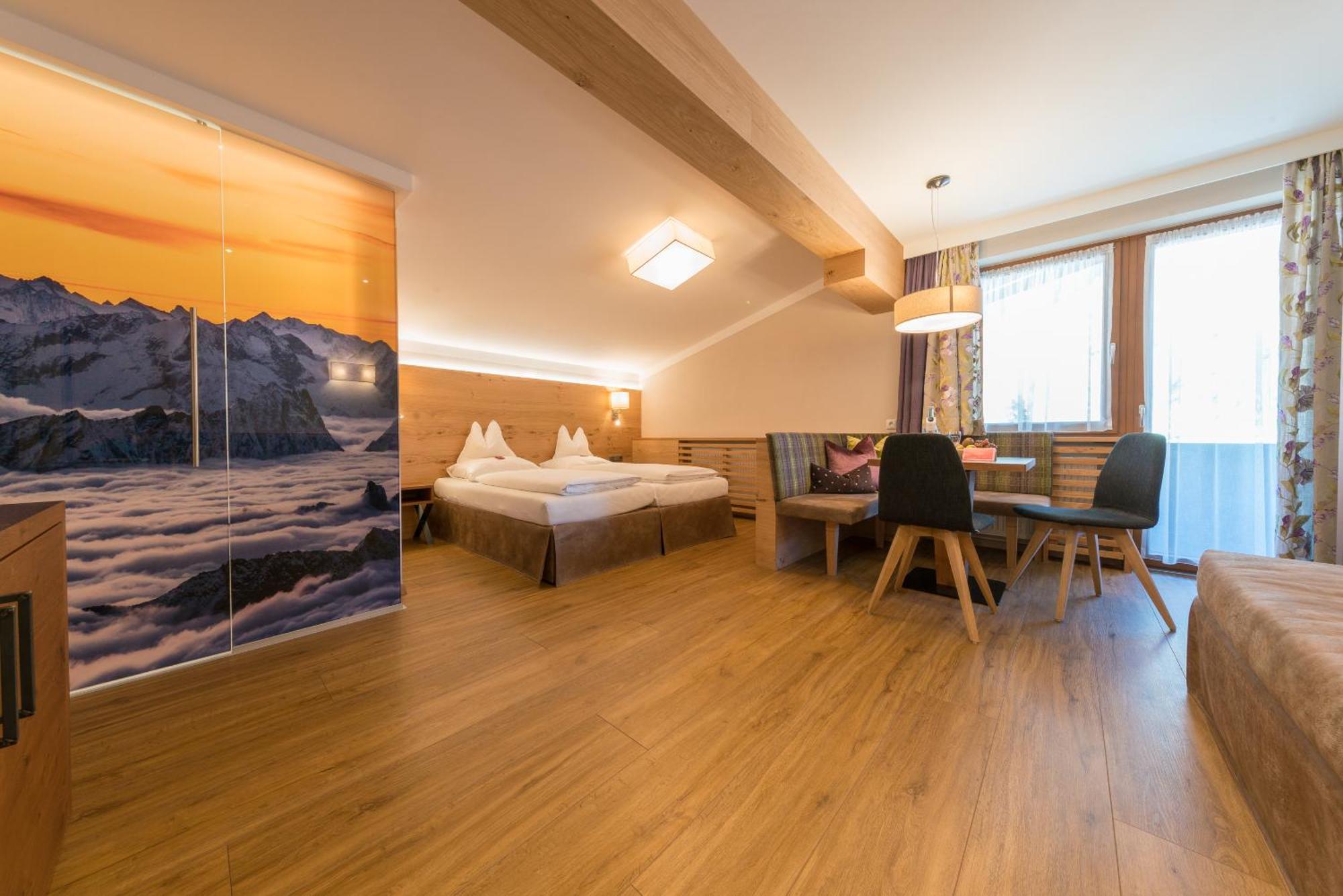 Hotel Neue Post Mayrhofen Bagian luar foto